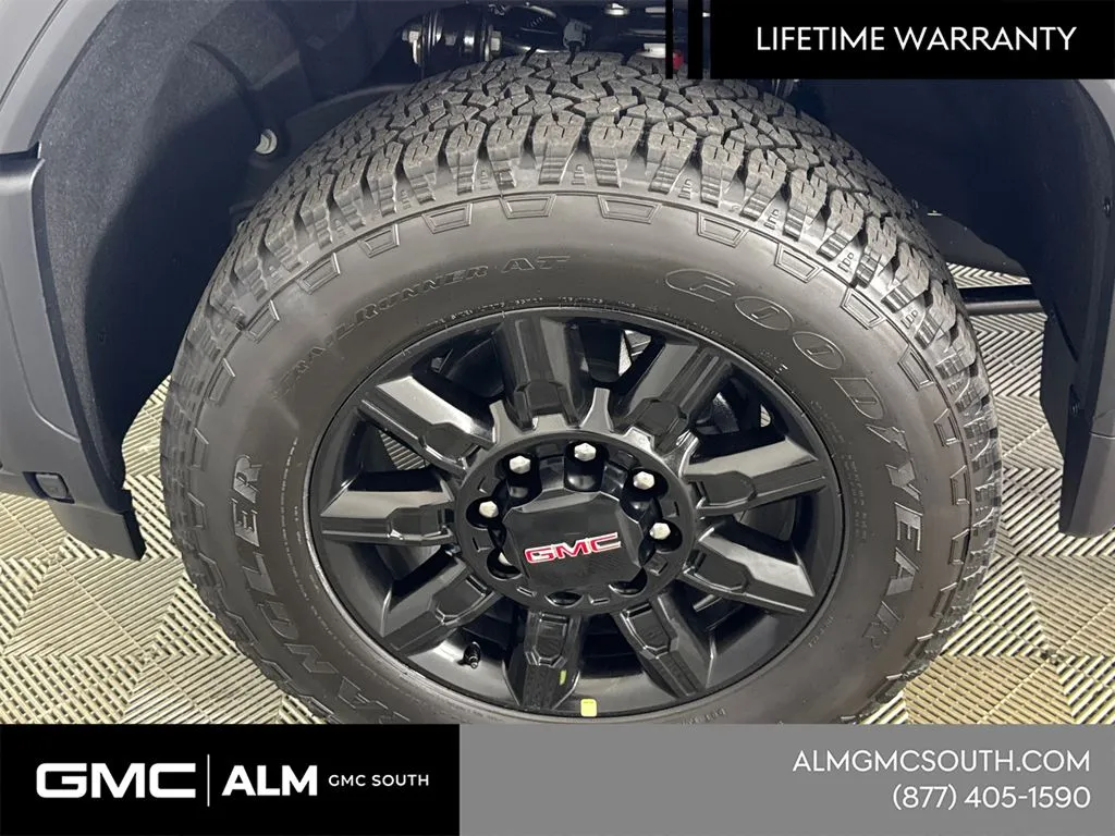 2026 GMC Sierra 2500HD AT4 - Photo 13