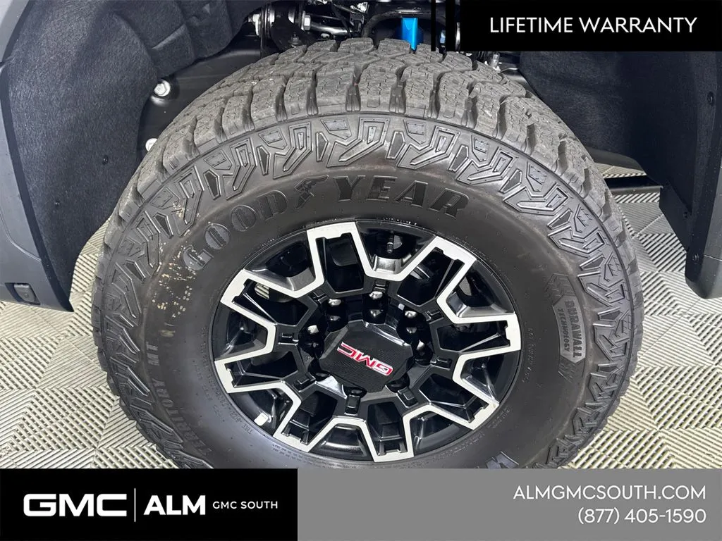2026 GMC Sierra 2500HD AT4X - Photo 13