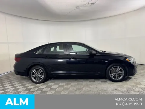 More photos of 2024 Volkswagen Jetta 1.5T SE at ALM GMC South, GA