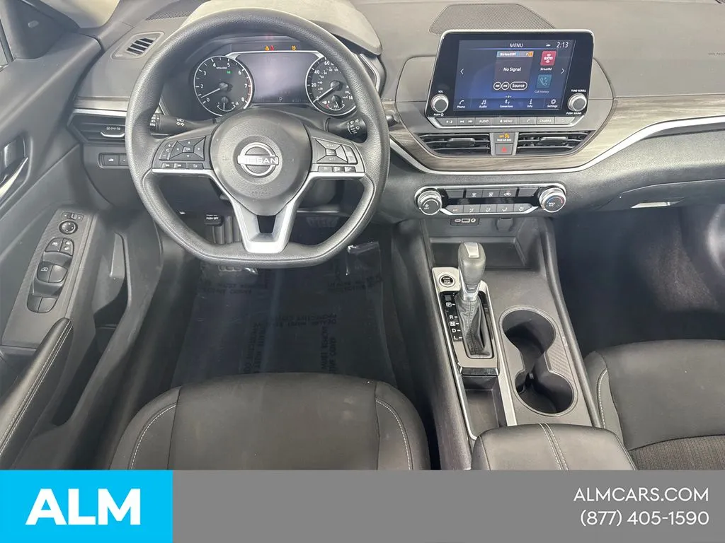 2025 Nissan Altima SV - Photo 26