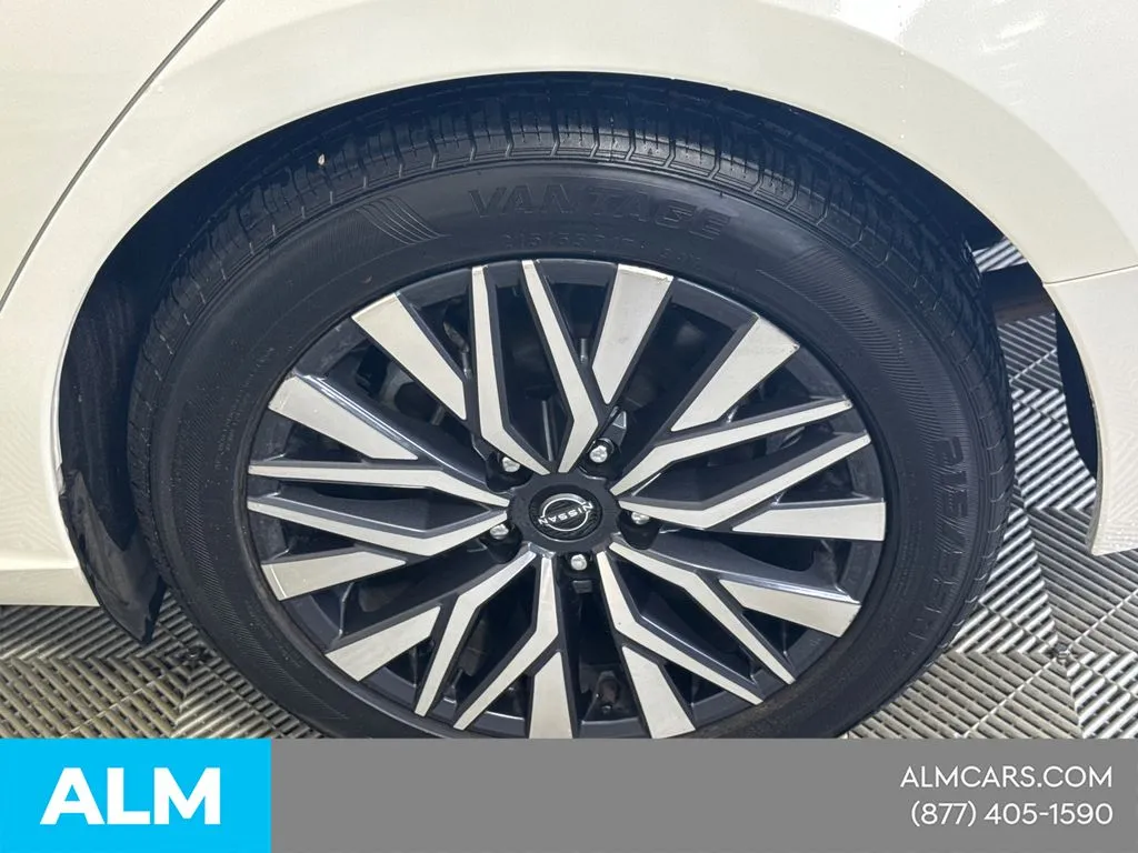 2025 Nissan Altima SV - Photo 23