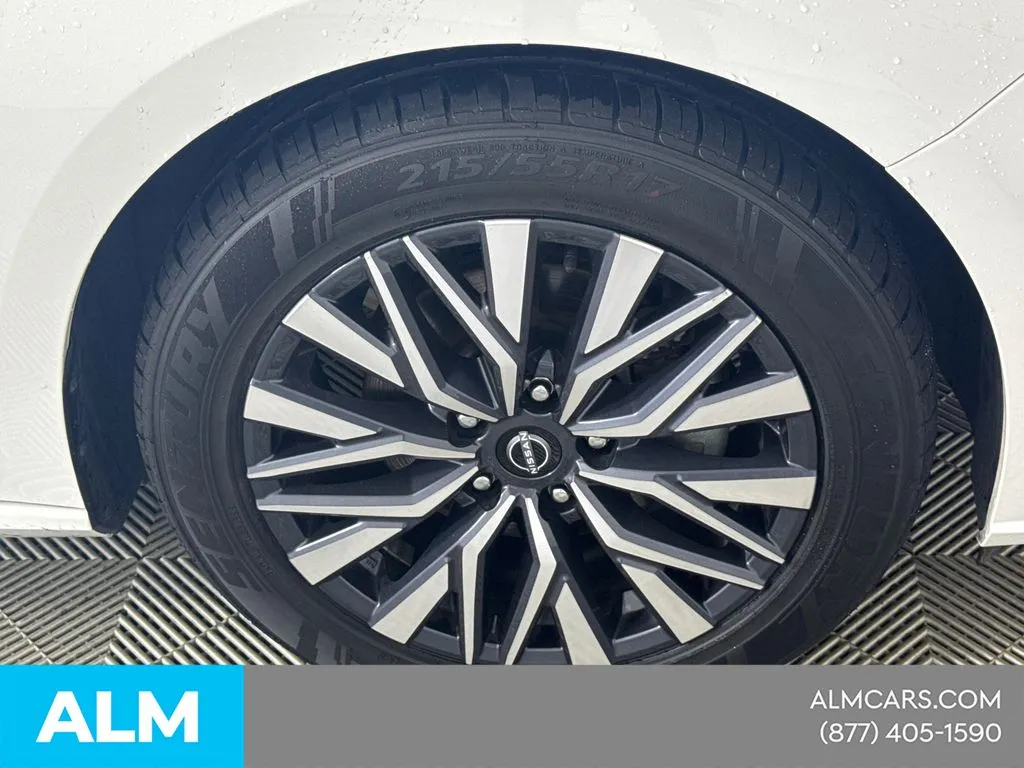 2025 Nissan Altima SV - Photo 16