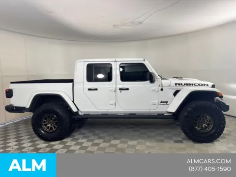 More photos of 2020 Jeep Gladiator Rubicon at ALM GMC South, GA