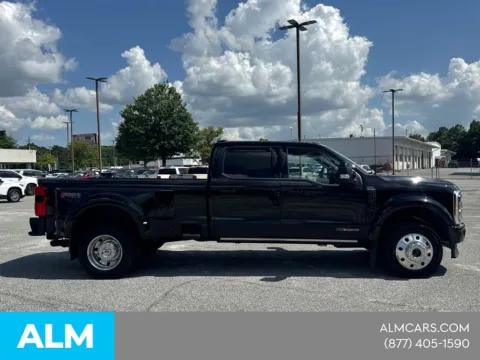 More photos of 2025 Ford F-450SD Platinum at ALM GMC South, GA
