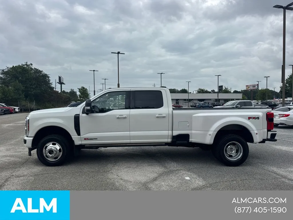 2025 Ford F-350 Super Duty Platinum - Photo 10