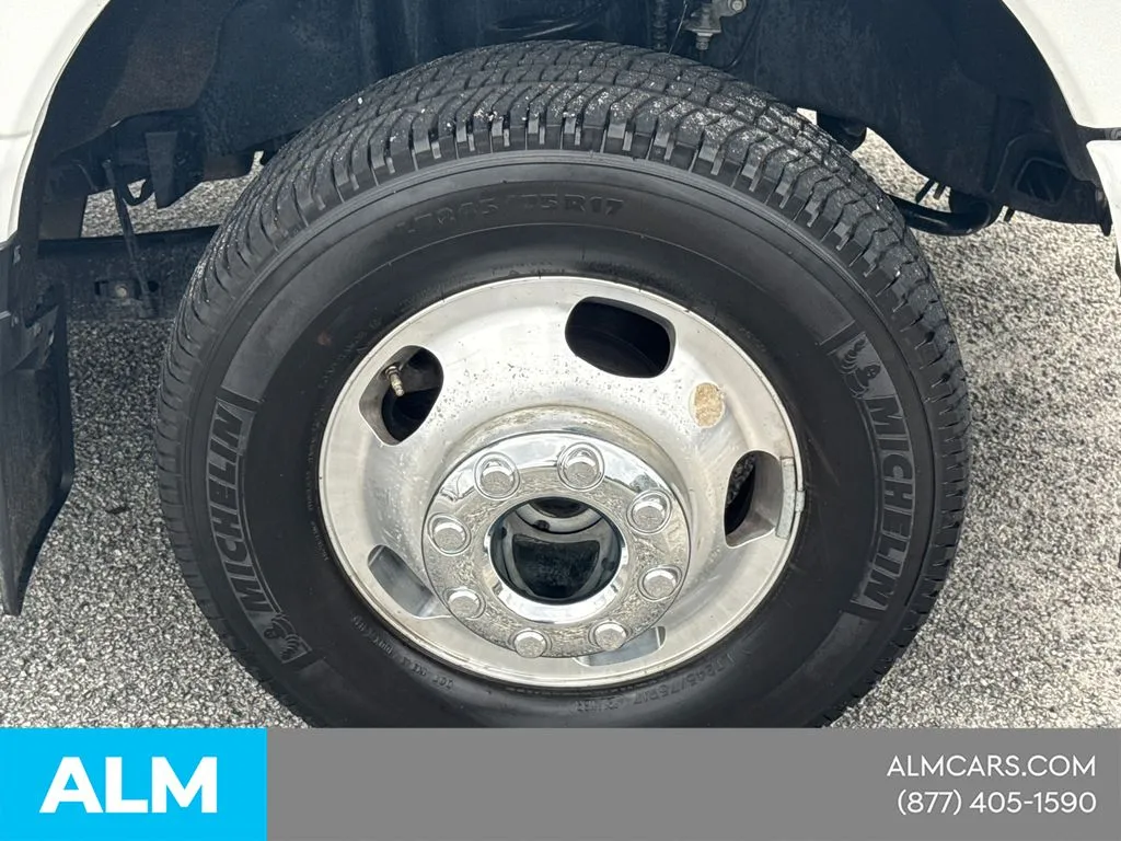 2025 Ford F-350 Super Duty Platinum - Photo 15