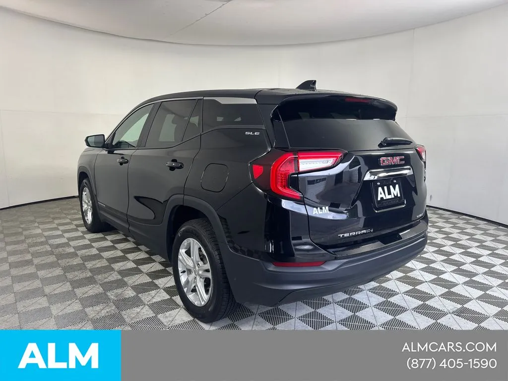 2024 GMC Terrain SLE - Photo 9