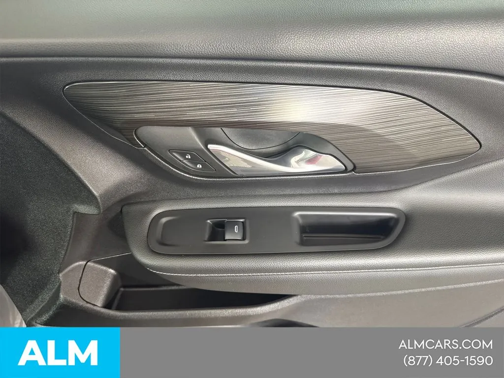 2024 GMC Terrain SLE - Photo 17