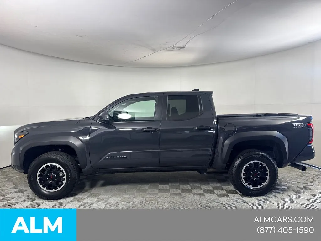 2025 Toyota Tacoma TRD Off Road - Photo 10