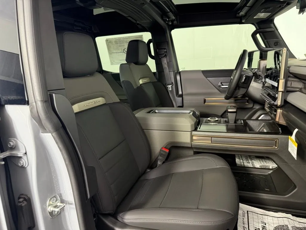 2025 GMC HUMMER EV 3X - Photo 28