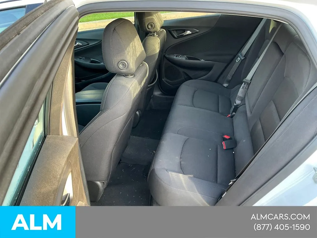 2025 Chevrolet Malibu 1LT - Photo 10