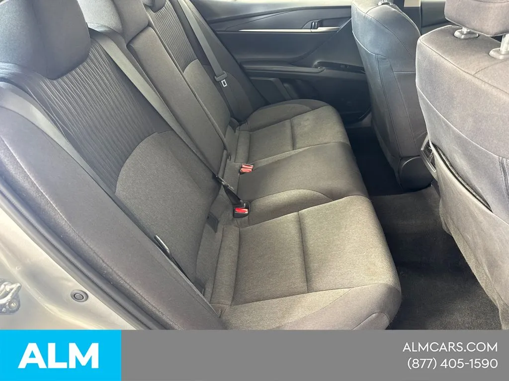 2025 Toyota Camry LE - Photo 18