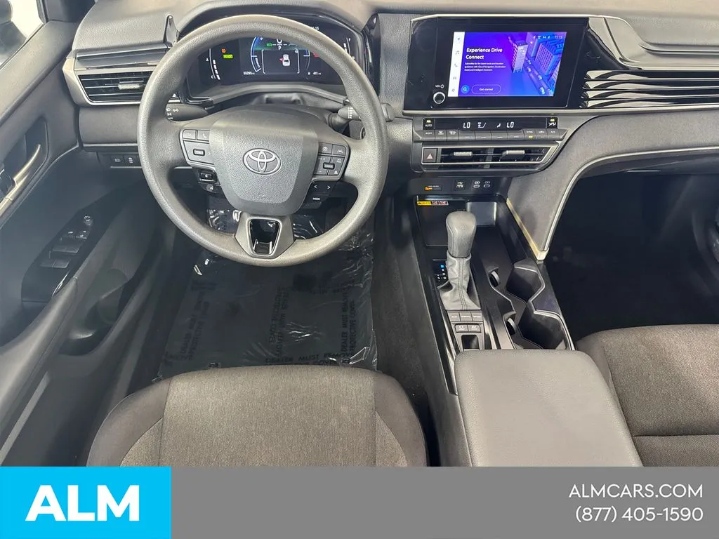 2025 Toyota Camry LE - Photo 25