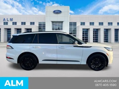More photos of 2025 Lincoln Aviator Reserve at ALM GMC South, GA