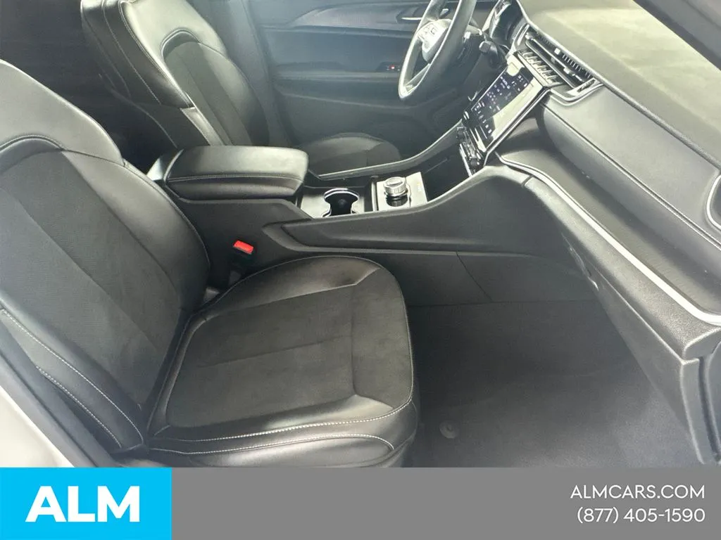 2025 Jeep Grand Cherokee Altitude - Photo 16