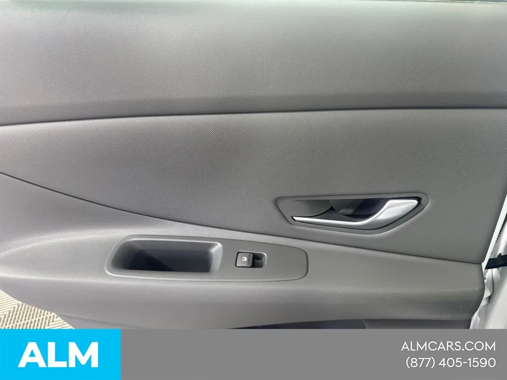 2025 Hyundai Elantra SEL - Photo 24