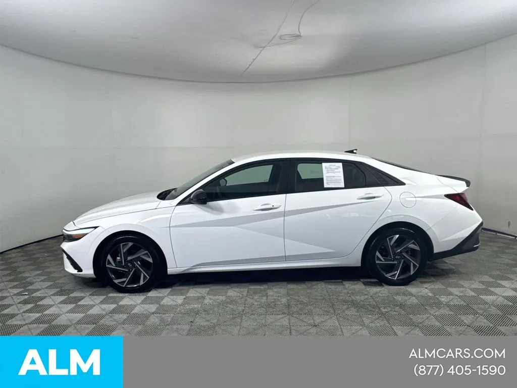 2025 Hyundai Elantra SEL - Photo 10
