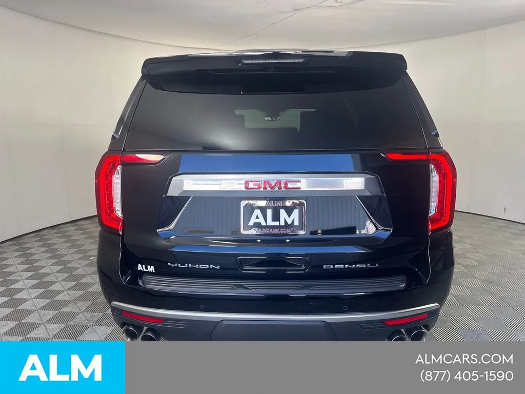2024 GMC Yukon Denali - Photo 8