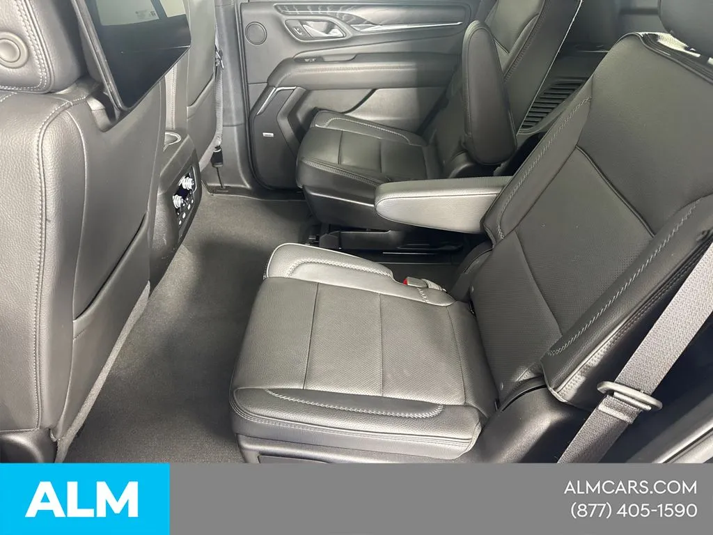 2024 GMC Yukon Denali - Photo 24