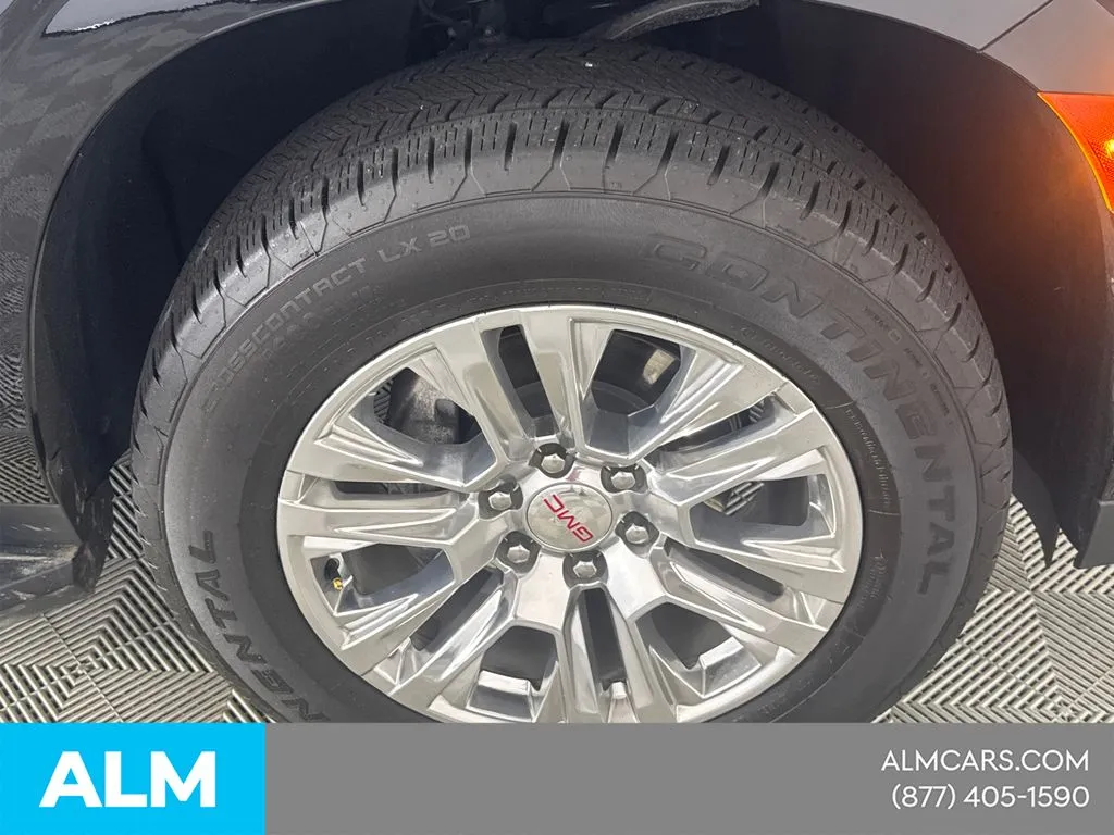 2024 GMC Yukon Denali - Photo 15
