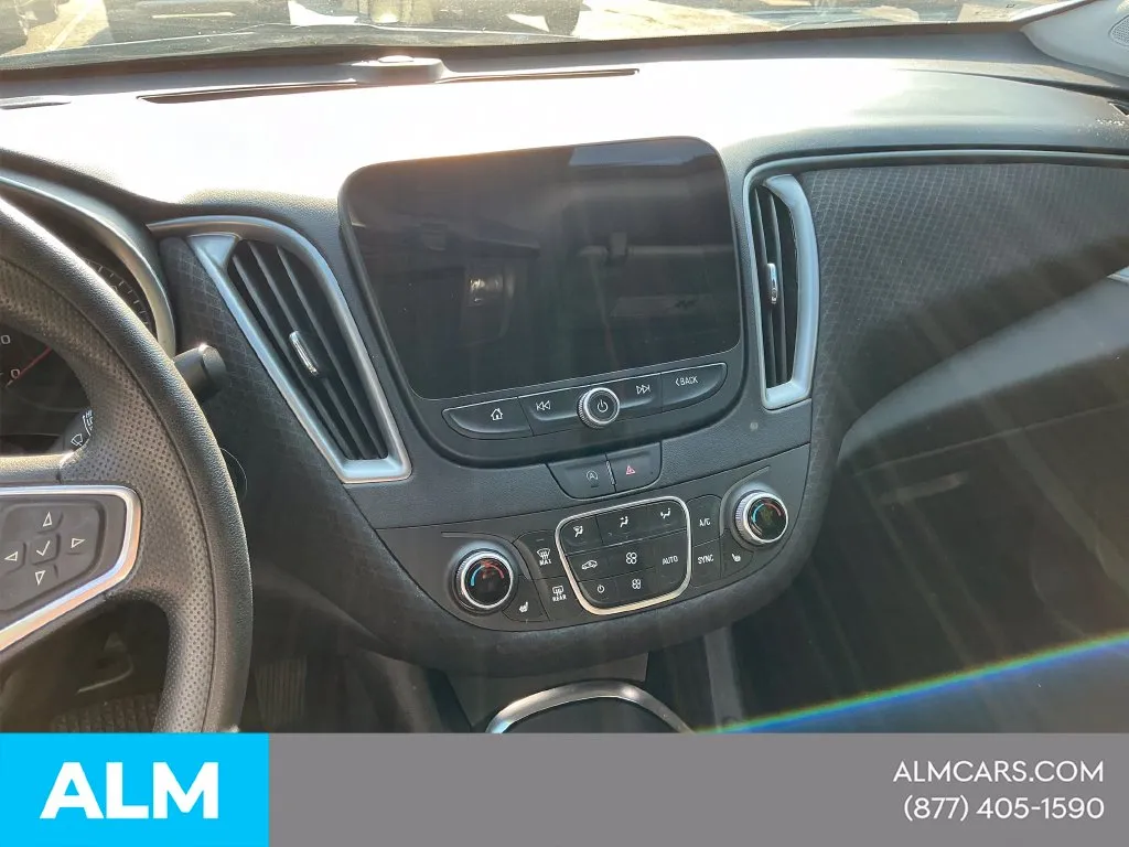 2025 Chevrolet Malibu 1LT - Photo 11