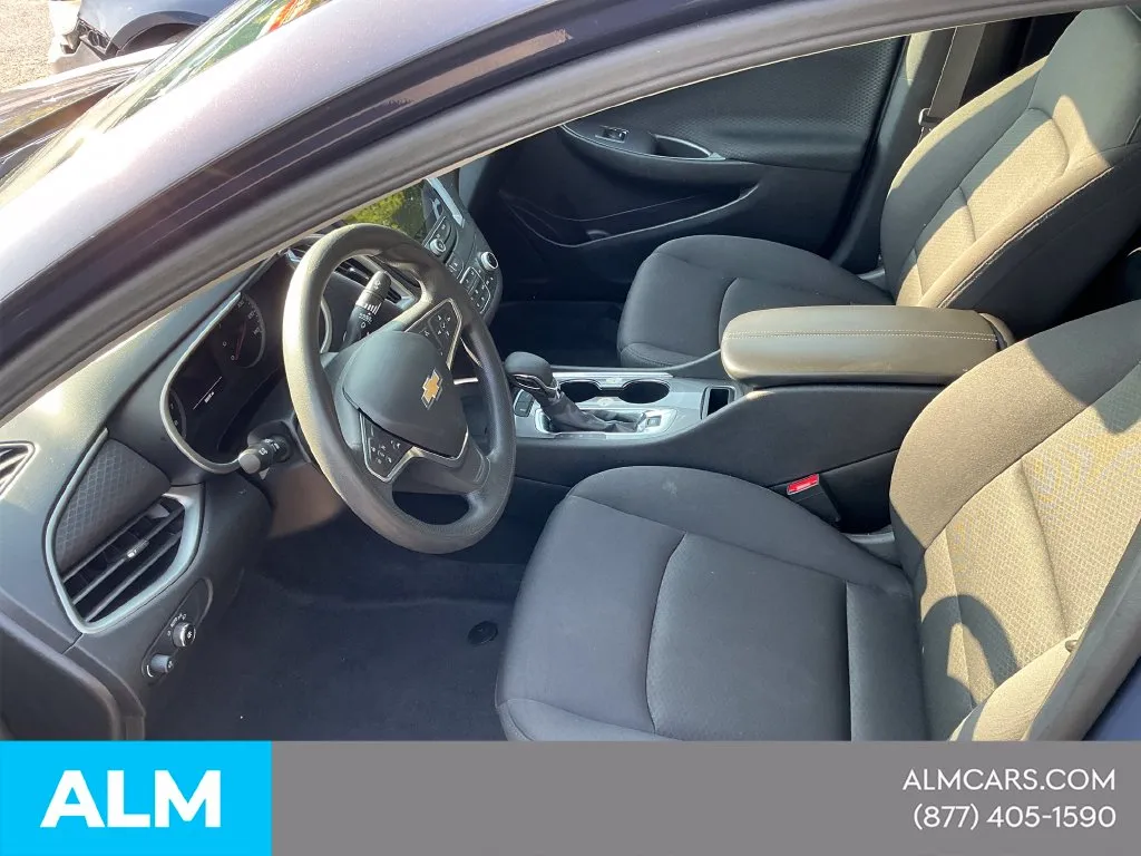 2025 Chevrolet Malibu 1LT - Photo 10