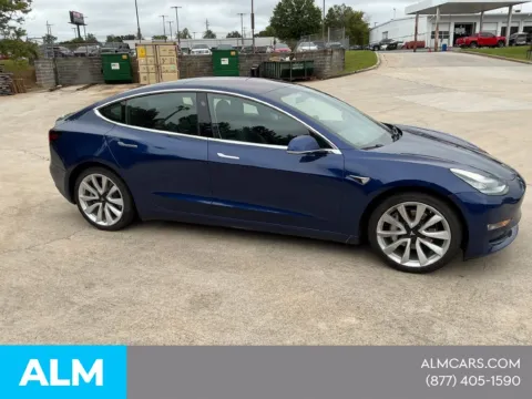 More photos of 2019 Tesla Model 3 Mid Range at ALM GMC South, GA