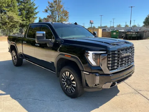 More photos of 2024 GMC Sierra 2500 HD Denali Ultimate at ALM GMC South, GA