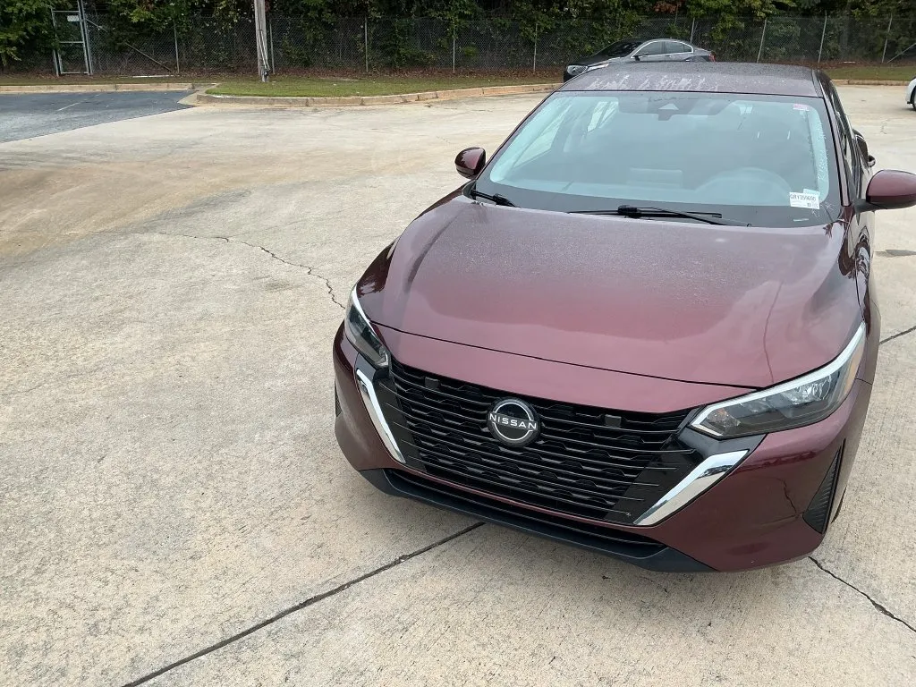Used 2024 Nissan Sentra SV with VIN 3N1AB8CVXRY359690 for sale in Lumberton, NC