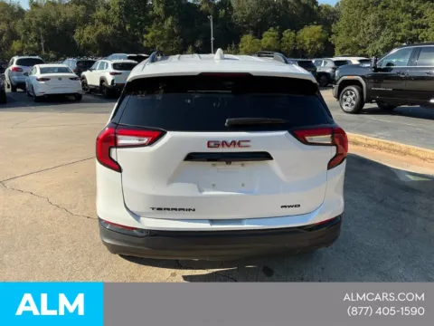 More photos of 2024 GMC Terrain SLT at ALM GMC South, GA