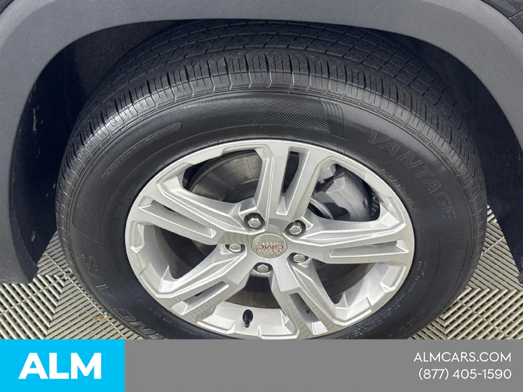 2024 GMC Terrain SLE - Photo 15
