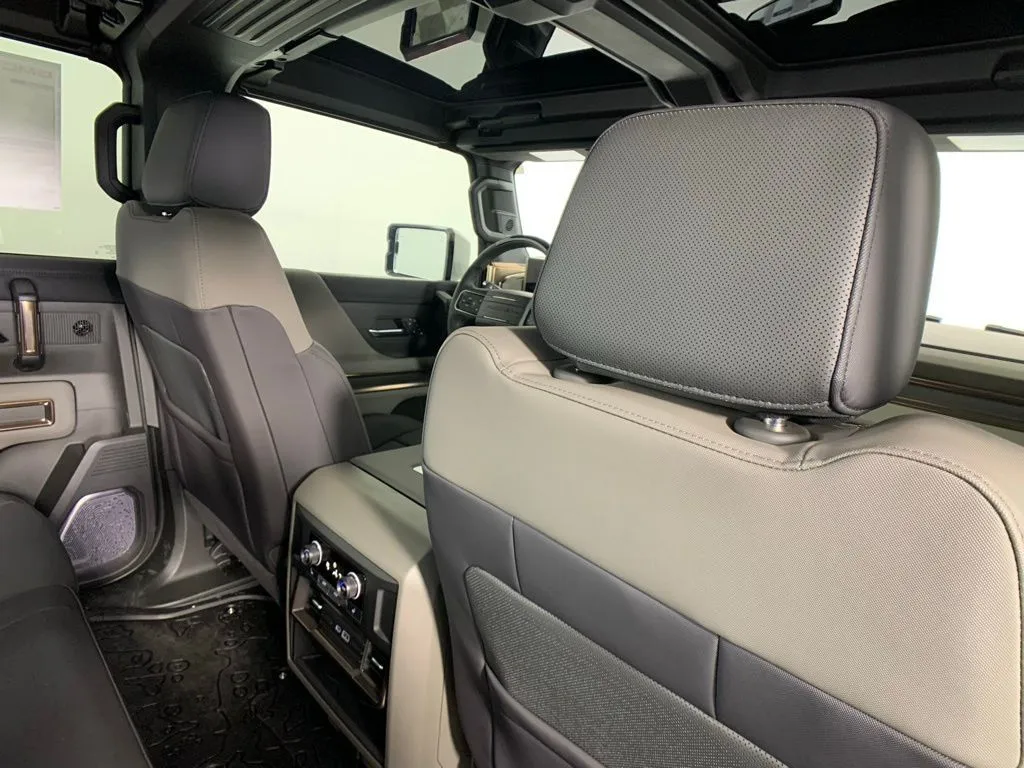 2025 GMC HUMMER EV 3X - Photo 34