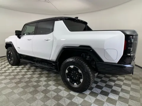 More photos of 2025 GMC Hummer EV Pickup 3X at ALM GMC South, GA