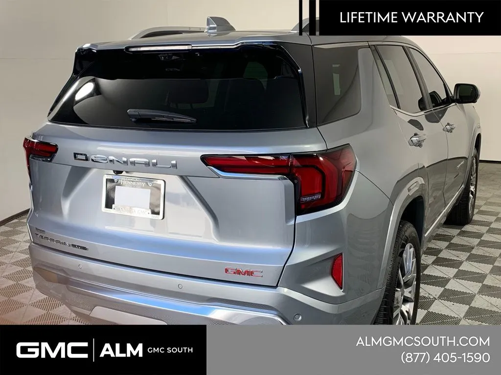 2026 GMC Terrain Denali - Photo 10
