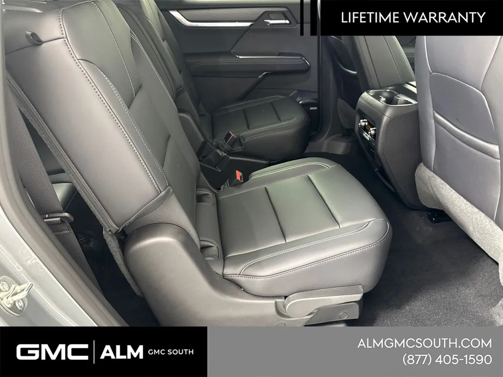 2026 GMC Acadia Elevation - Photo 17