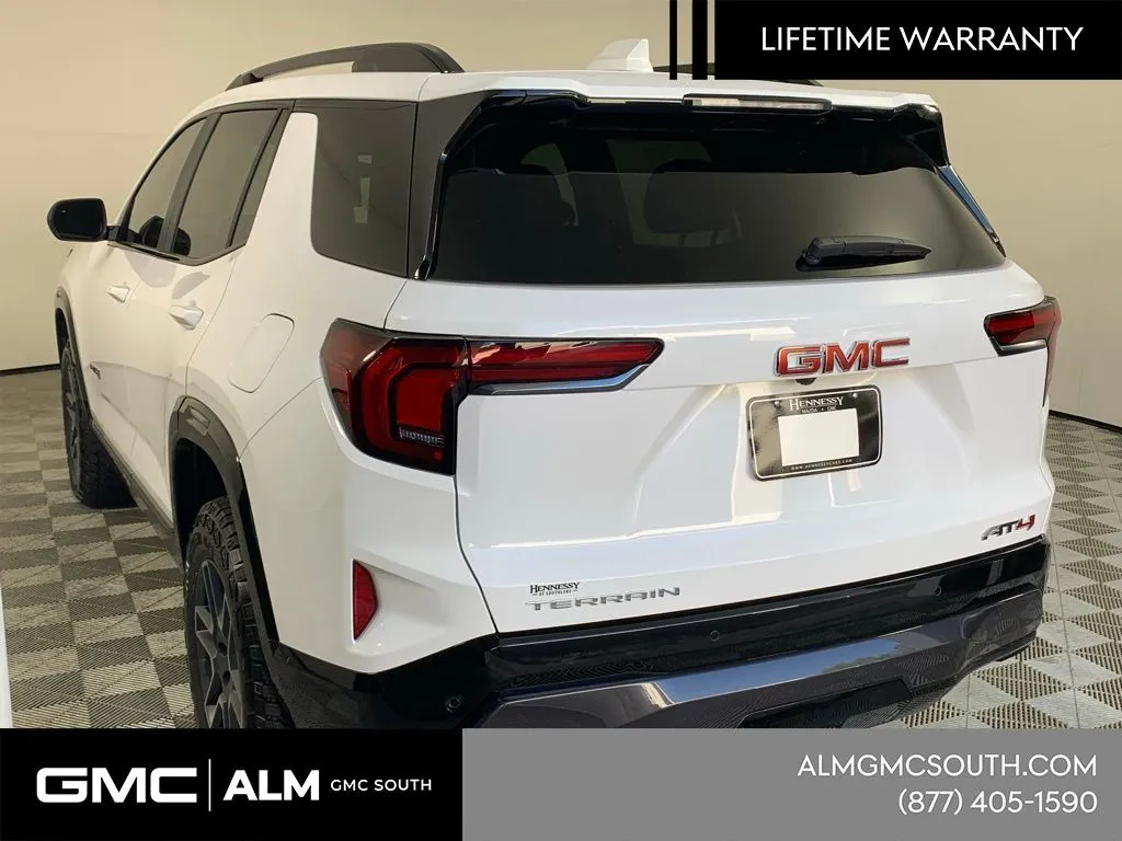 2026 GMC Terrain AT4 - Photo 6