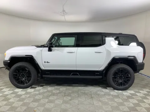 More photos of 2026 GMC Hummer EV SUV 2X at ALM GMC South, GA