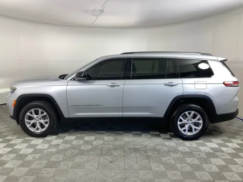 More photos of 2022 Jeep Grand Cherokee L Limited at ALM GMC South, GA