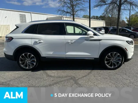 More photos of 2023 Lincoln Nautilus Reserve at ALM GMC South, GA