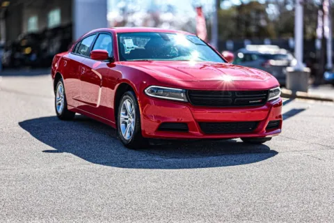 More photos of 2022 Dodge Charger SXT at ALM GMC South, GA