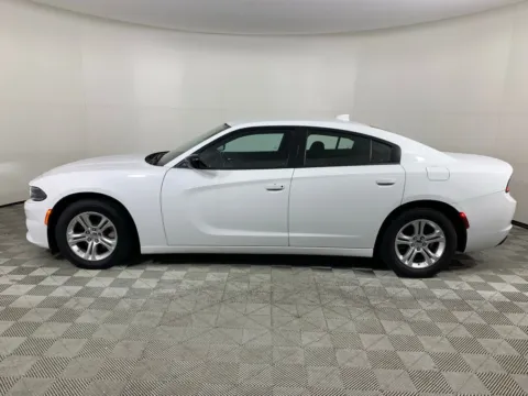 More photos of 2023 Dodge Charger SXT at ALM GMC South, GA