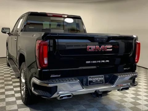 More photos of 2021 GMC Sierra 1500 SLT at ALM GMC South, GA