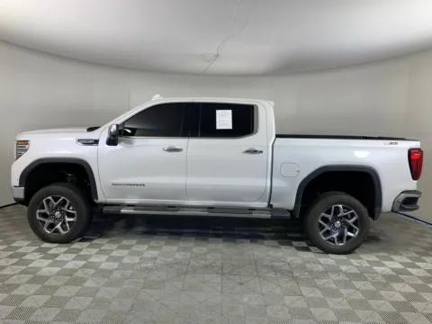 More photos of 2024 GMC Sierra 1500 SLT at ALM GMC South, GA