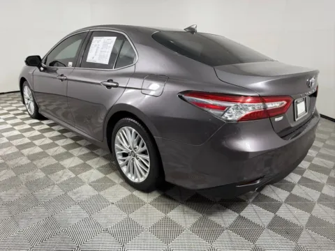 More photos of 2019 Toyota Camry Hybrid XLE at ALM Mazda South, GA