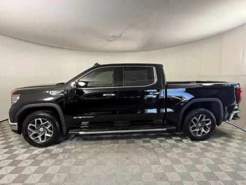 More photos of 2025 GMC Sierra 1500 SLT at ALM Mazda South, GA