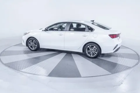 More photos of 2024 Kia Forte LXS at ALM Mazda South, GA