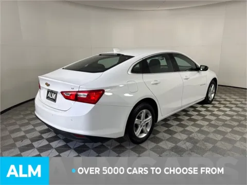 More photos of 2024 Chevrolet Malibu LT at ALM Mazda South, GA