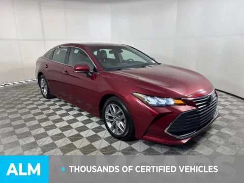 More photos of 2022 Toyota Avalon XLE at ALM Mazda South, GA