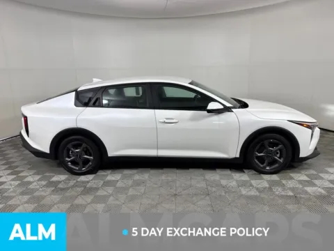 More photos of 2025 Kia K4 LXS at ALM Mazda South, GA