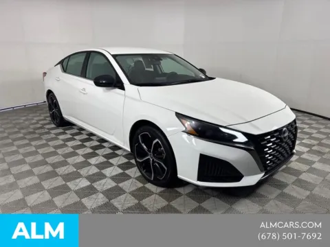 More photos of 2025 Nissan Altima 2.5 SR at ALM Mazda South, GA